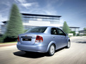 Chevrolet Aveo Sedan 2003 года