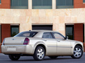 Chrysler 300C 2004 года