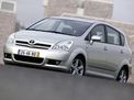 Toyota Corolla Verso 2004 года