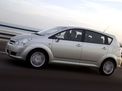 Toyota Corolla Verso 2004 года