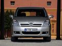 Toyota Corolla Verso 2004 года