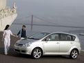 Toyota Corolla Verso 2004 года
