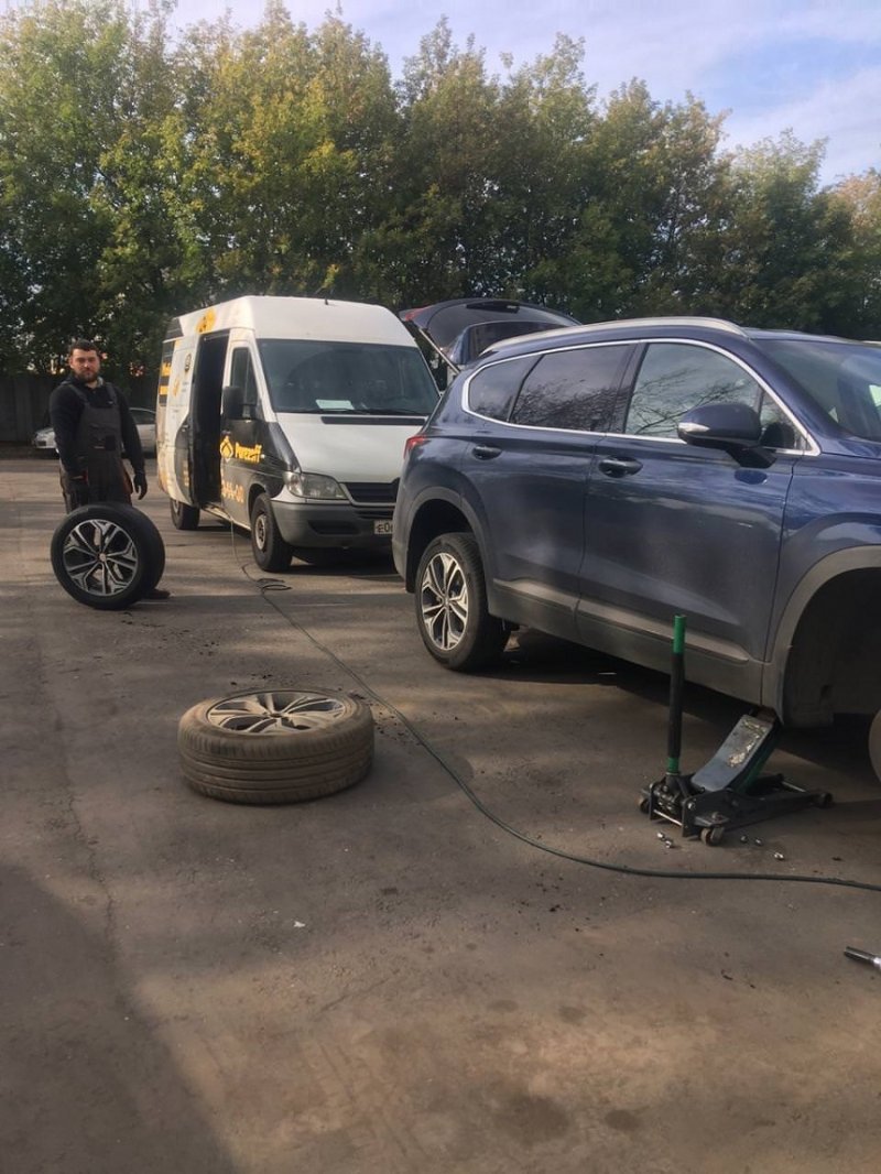 Стоит ли обращаться в выездной шиномонтаж?